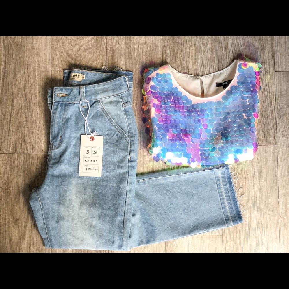 High Waisted Faded Ankle Jeans - Picture 5 of 5